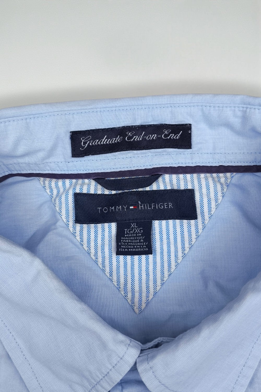 Second-hand Tommy Hilfiger Regular Fit Light Blue Cotton Shirt
